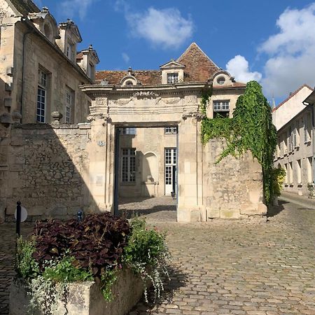 La Maison Saint Joseph Hotel Crépy-en-Valois Buitenkant foto